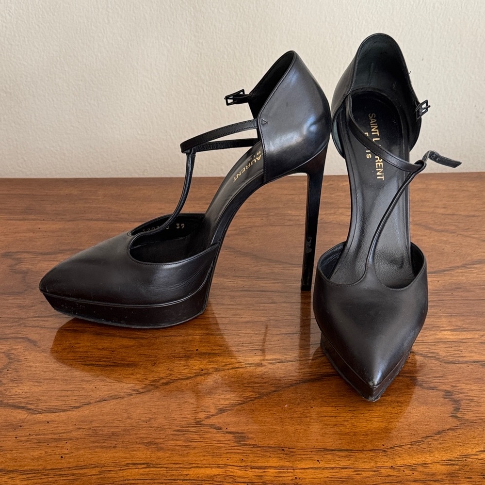 Saint Laurent Classic Black Heels